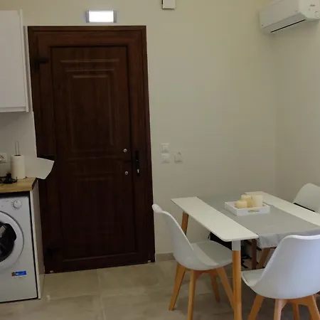 Corfu Menigos 72 Апартаменты *