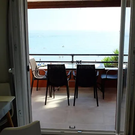 Etoile 72 * Glyfada (Corfu)